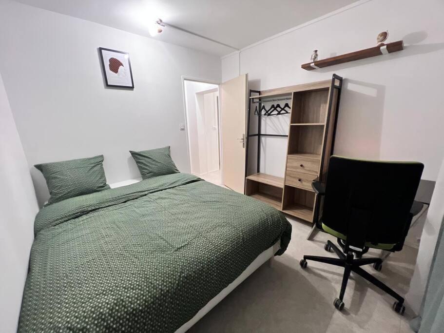 Appartement Au Duleing House Orleans Bagian luar foto